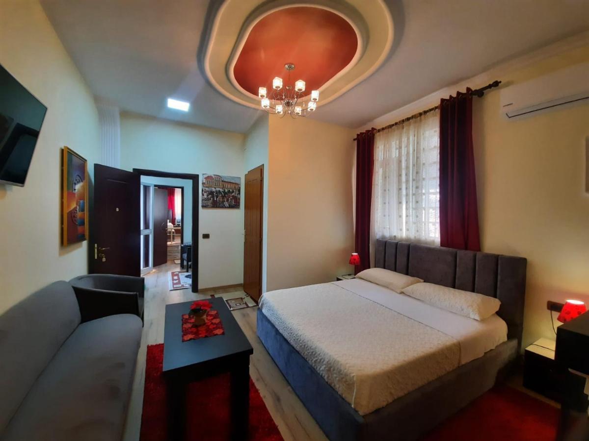 Villa 53 Тирана Экстерьер фото