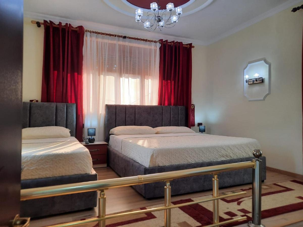 Villa 53 Тирана Экстерьер фото